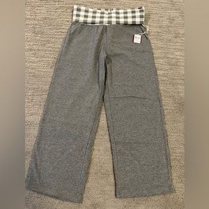 Brand new cropped yoga pants